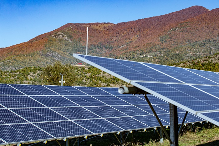 Albania, Vau i Dejës Floating Solar Photovoltaic Power Plant